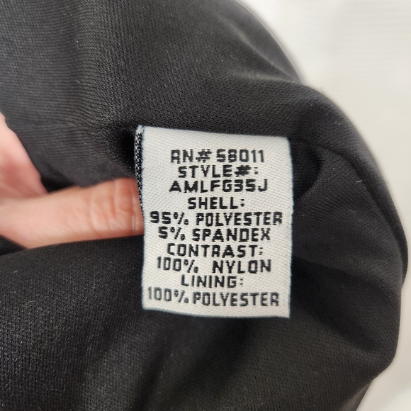 Signature by Sangria Body Hugging Cocktail Dress with Lace Panels, Size: 8 - Picture 9 of 12